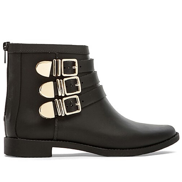 Fenton Rain Bootie in Black & Gold
Loeffler Randall size 9 - Picture 1 of 8